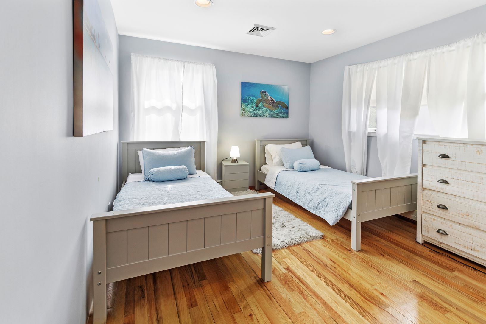  3 of 3 Bedrooms
