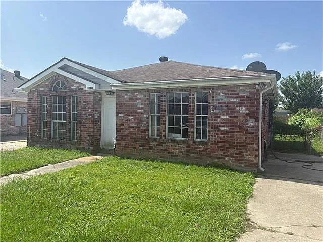 9100 Titans Dr — Photo 2