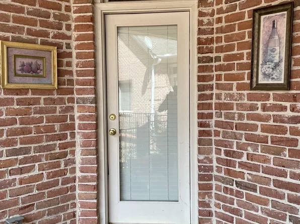 8195 Dogwood Rd, Germantown, TN 38139