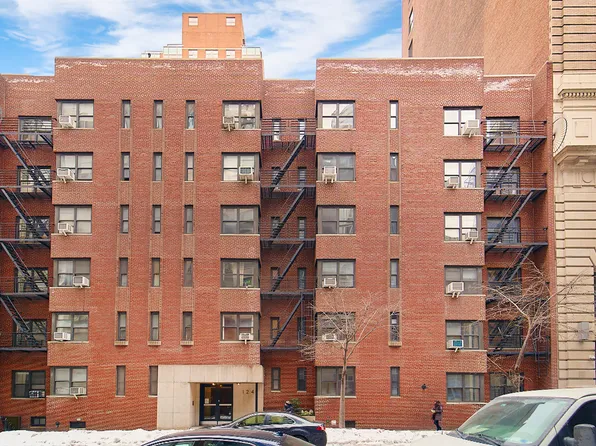 124 East 24th Street