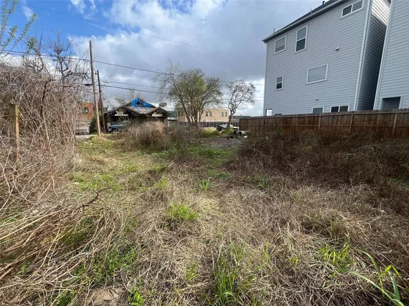 3016 McIlhenny St, Houston, TX 77004