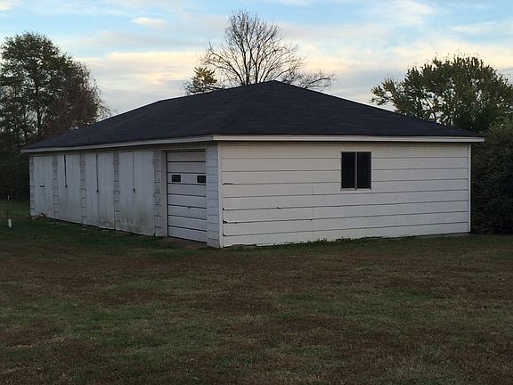 4 car detached garage