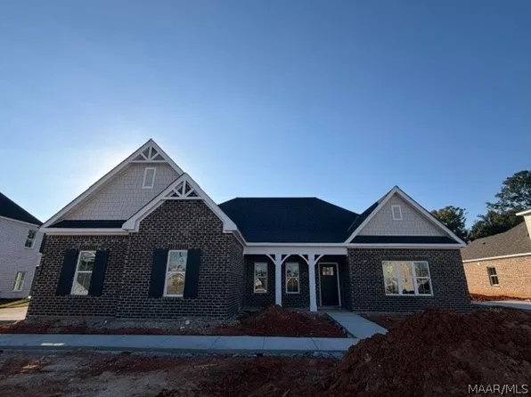 1025 Sunfield Dr, Prattville, AL 36066