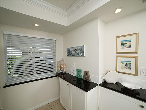 3rd image of 309 Cape Coral Pkwy W APT 203