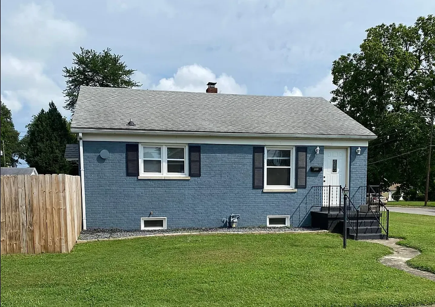 2 bed, 1512 sqft, $1,650 — Photo 1