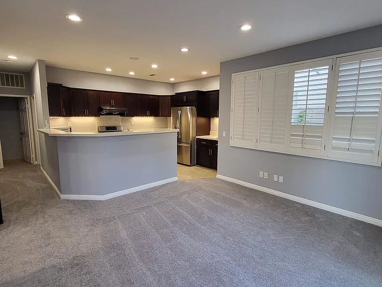 8 Tyler Pl — Photo 5