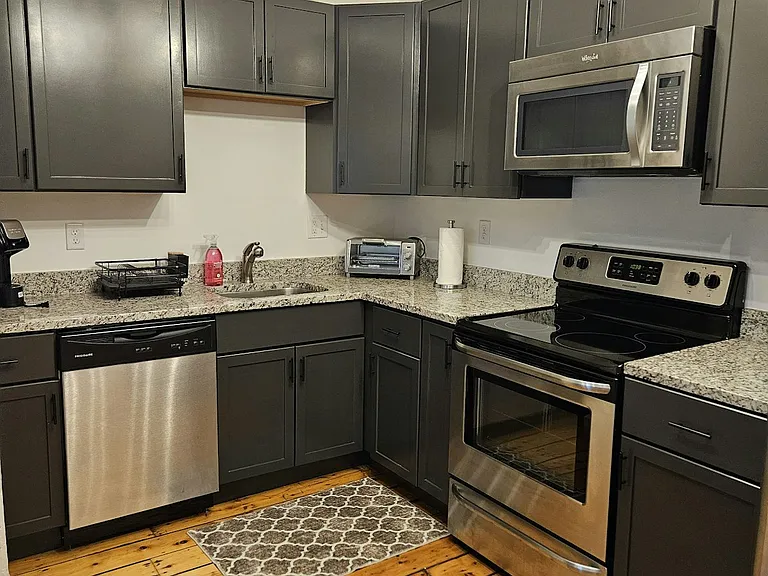 172 River St #401 — Photo 7