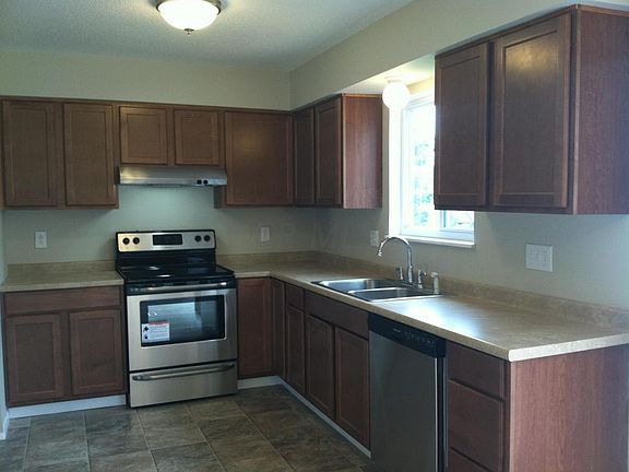 4th image of 5055 Jameson Dr