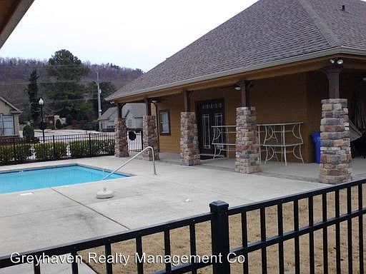 2nd image of 9546 Collier Pl