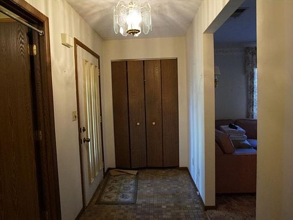 2nd image of 1045 Cranston Dr