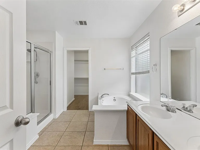 2372 Paradise Ridge Dr — Photo 23