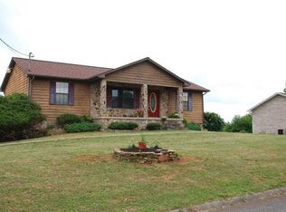 915 Dora St, Seymour, TN 37865