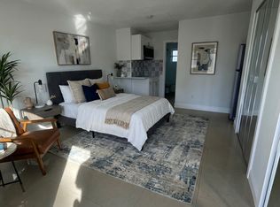 512 SW 7th St #B, Hallandale, FL 33009