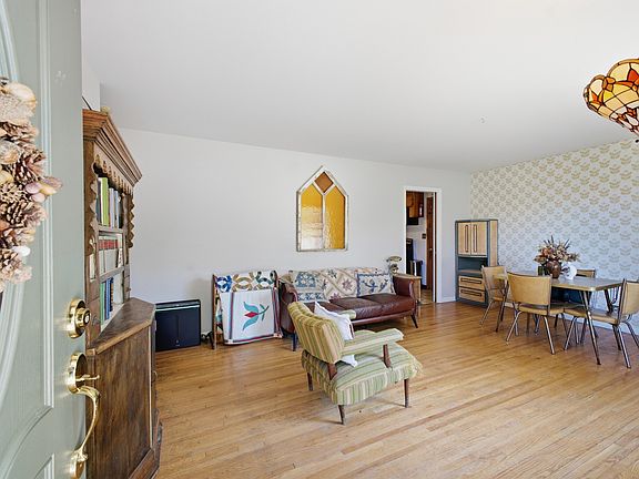 3rd image of 3231 Masonwood Dr