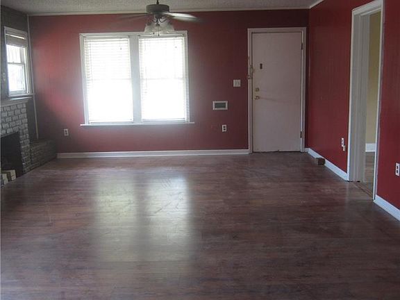 2nd image of 1002 Vine St