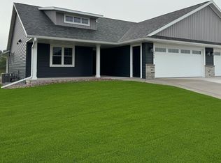 2955 Red Clover St, Holmen, WI 54636