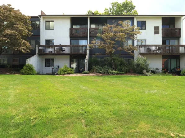 808 Stratford Dr APT 13, State College, PA 16801