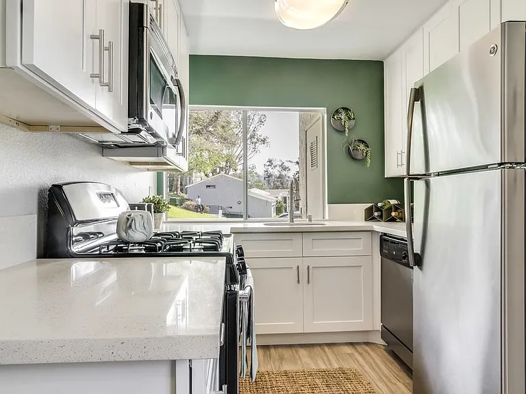 1022 Grand Ave #J32 — Photo 7