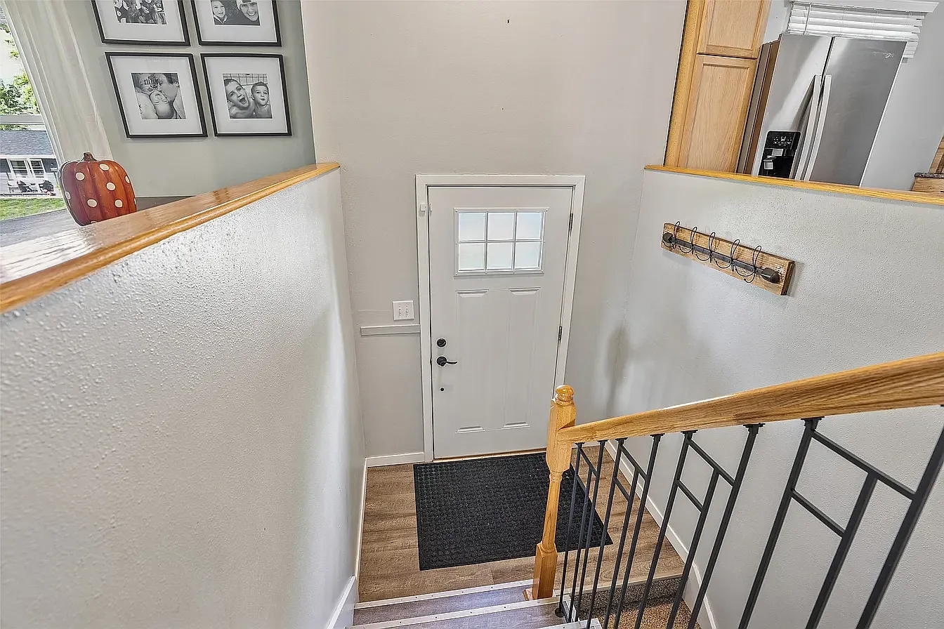 3 bed, 1574 sqft, $1,800 — Photo 1