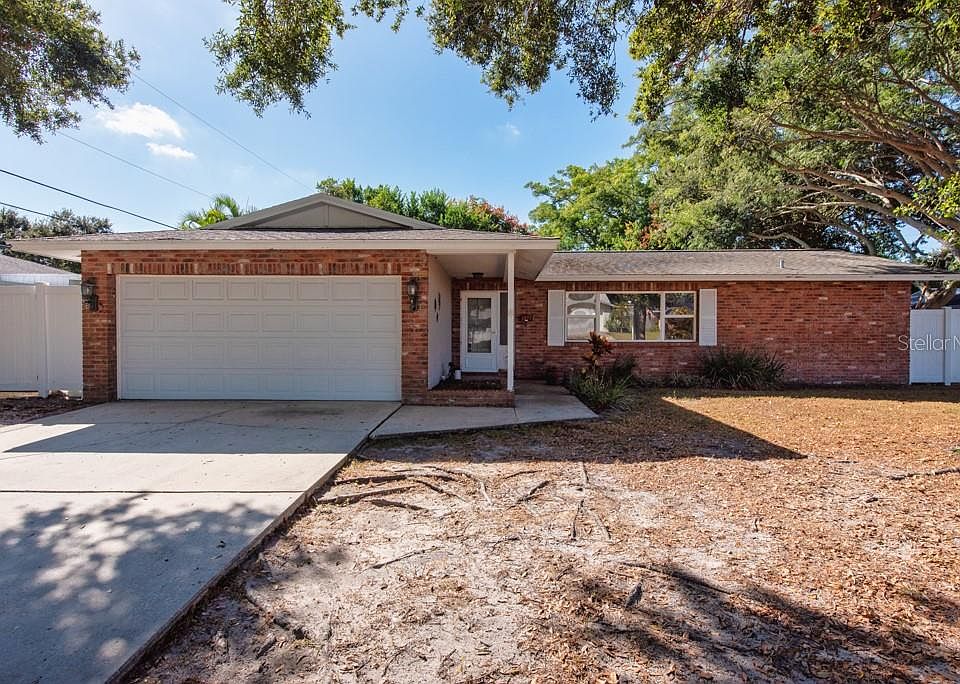 1st image of 1877 Dawn Dr
