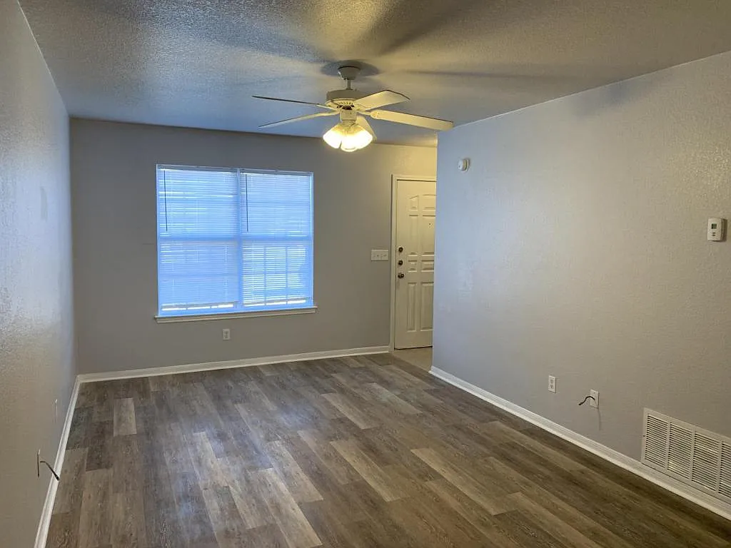 2807 Cantabrian Dr. — Photo 4