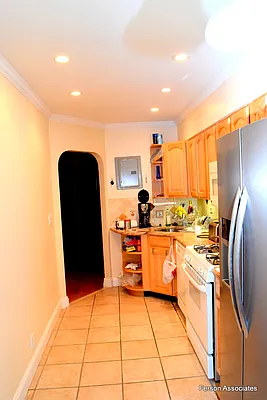 Rented by Ferson Associates LLC | media 13