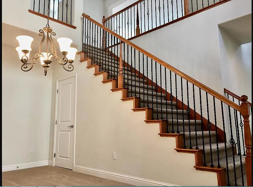 4 bed, 3347 sqft, $3,400 — Photo 2