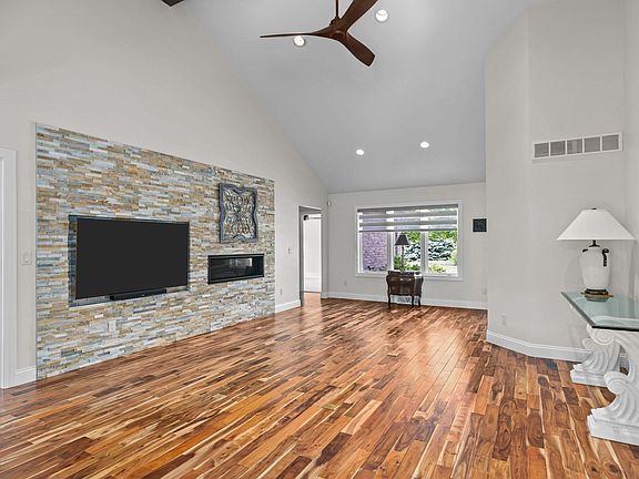 5th image of 1782 River Mill Rd