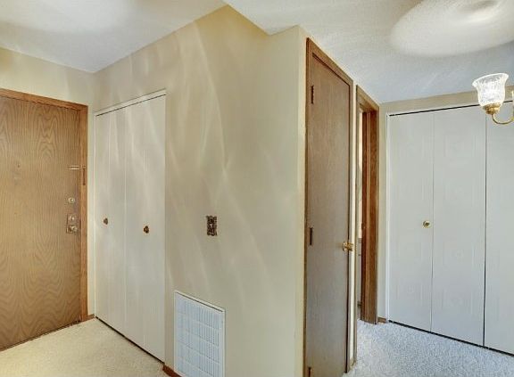 3rd image of 4120 Parklawn Ave APT 229