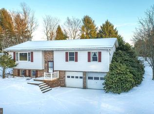 1638 Memorial Dr, Oakland, MD