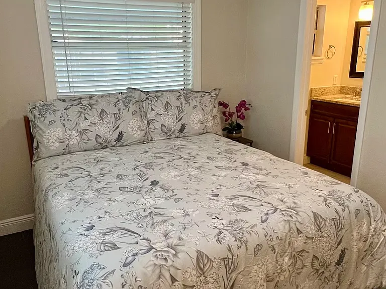 6 Kasey Dr — Photo 11