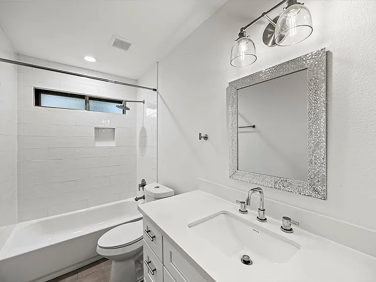 10010 Windriver Dr — Photo 11