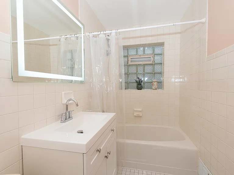 8909 N Wisner St #1 — Photo 11