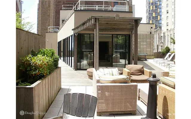 Rented by Douglas Elliman | media 25