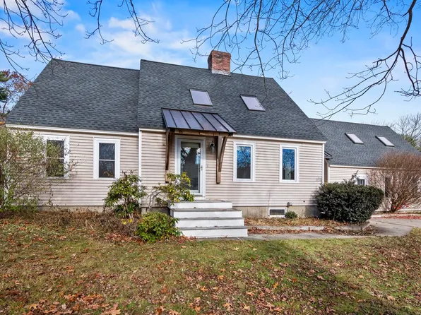 36 Downs Avenue, Greenland, NH 03840