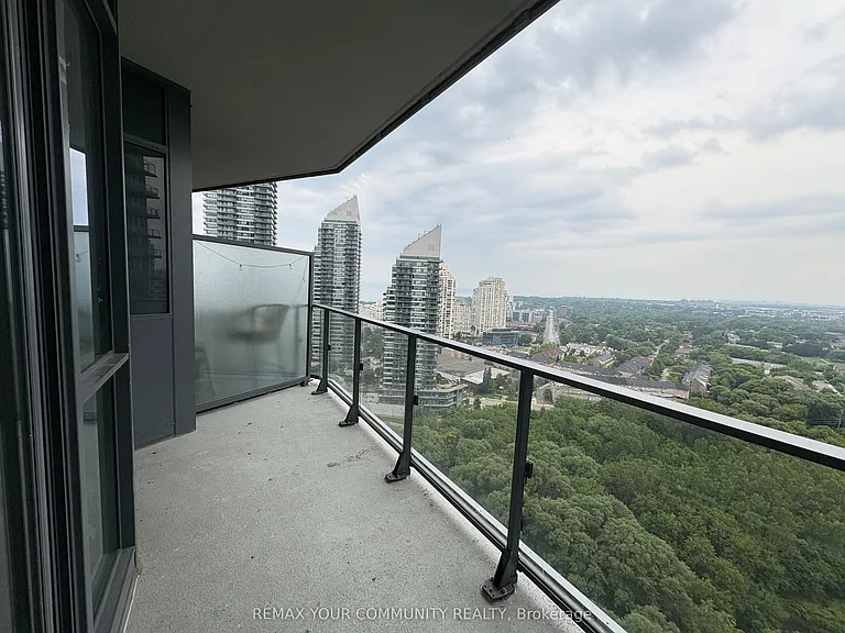 10 Park Lawn Rd #2404 — Photo 17