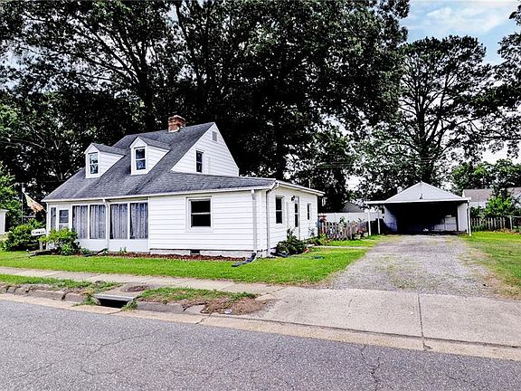 3rd image of 614 Main St