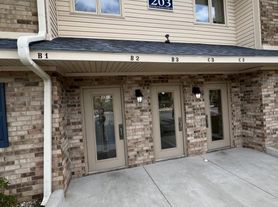 203 Double Eagle Dr