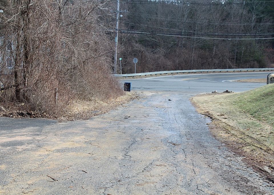1st image of LOT 14 Center St #14