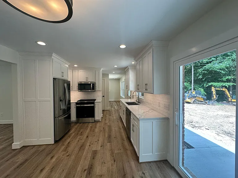 5415 E Earl Young Rd — Photo 6