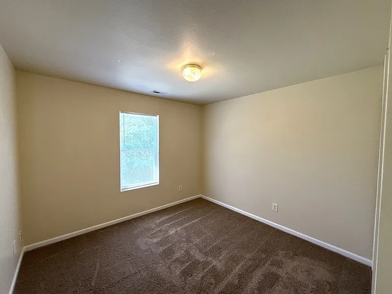 6831 Sunman Rd — Photo 10