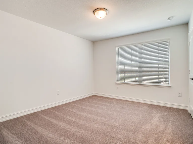 1600 Tyler Dr — Photo 18