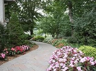 32 Island Trl, Sparta, NJ 07871