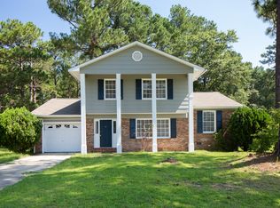 7582 Beverly Dr, Fayetteville, NC 28314