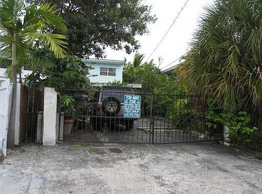 1st image of 848 Raymond St #848