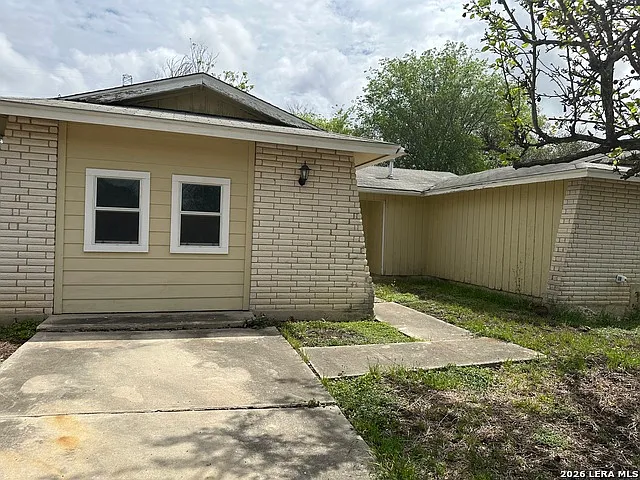 4911 Longfellow Blvd