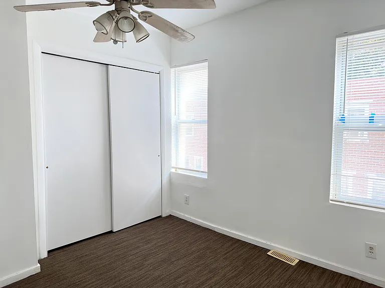 1026 S Cleveland St — Photo 23