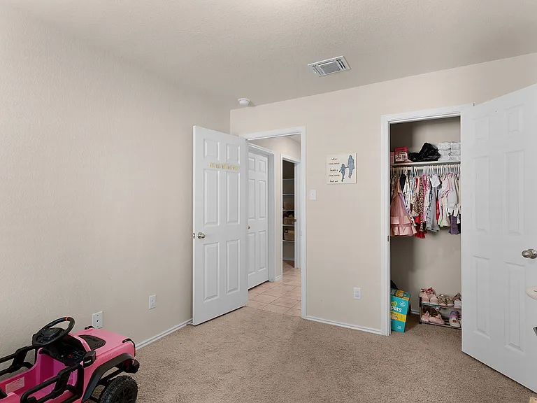 6008 Amelia Earhart Blvd — Photo 16