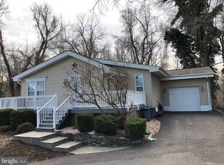 220 Dares Wharf Rd, Prince Frederick, MD 20678