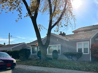 4559 N New England Ave, Harwood Heights, IL 60706